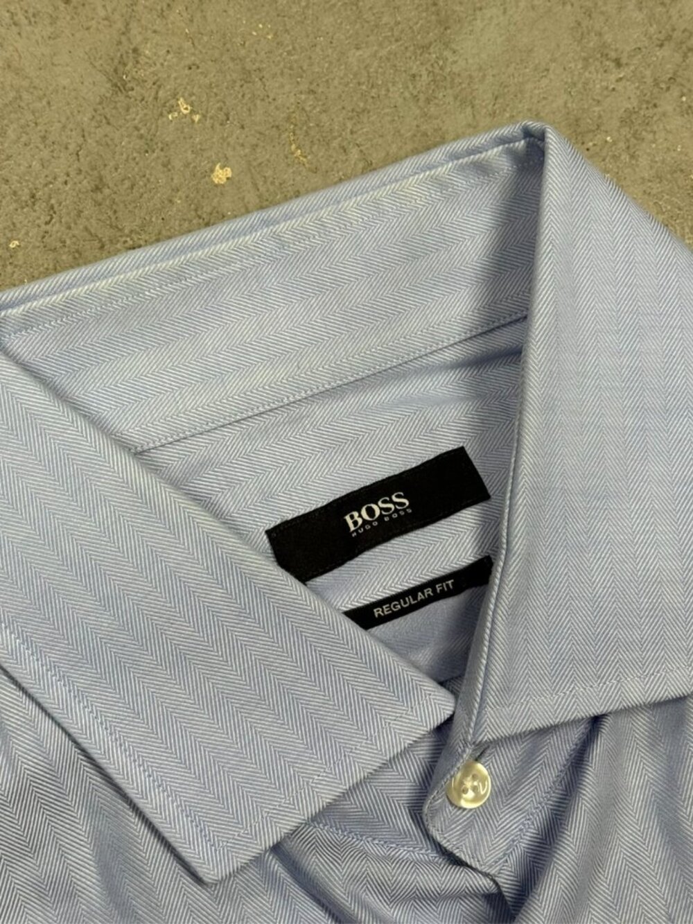Hugo Boss Dress Shirt W/ French Cuffs Herringbone Cotton Blue 43 17 XL - Picture 6 of 9
